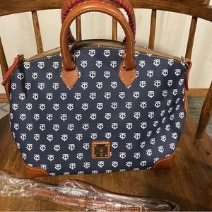 Dooney & Bourke Minnesota Twins tote purse bag